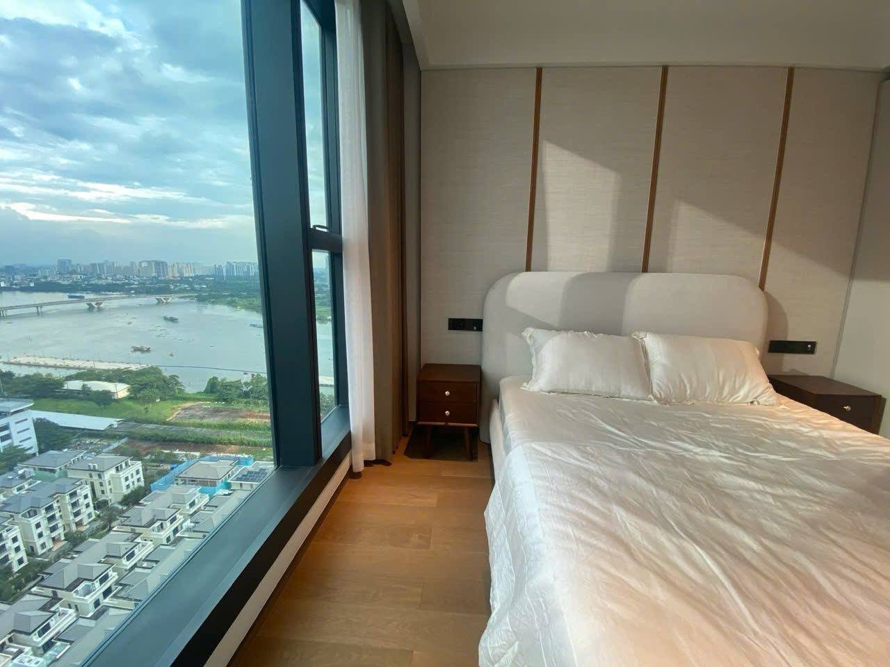 Cho thuê căn 2 phòng ngủ Grand Marina, view sông Sài Gòn, ảnh 3