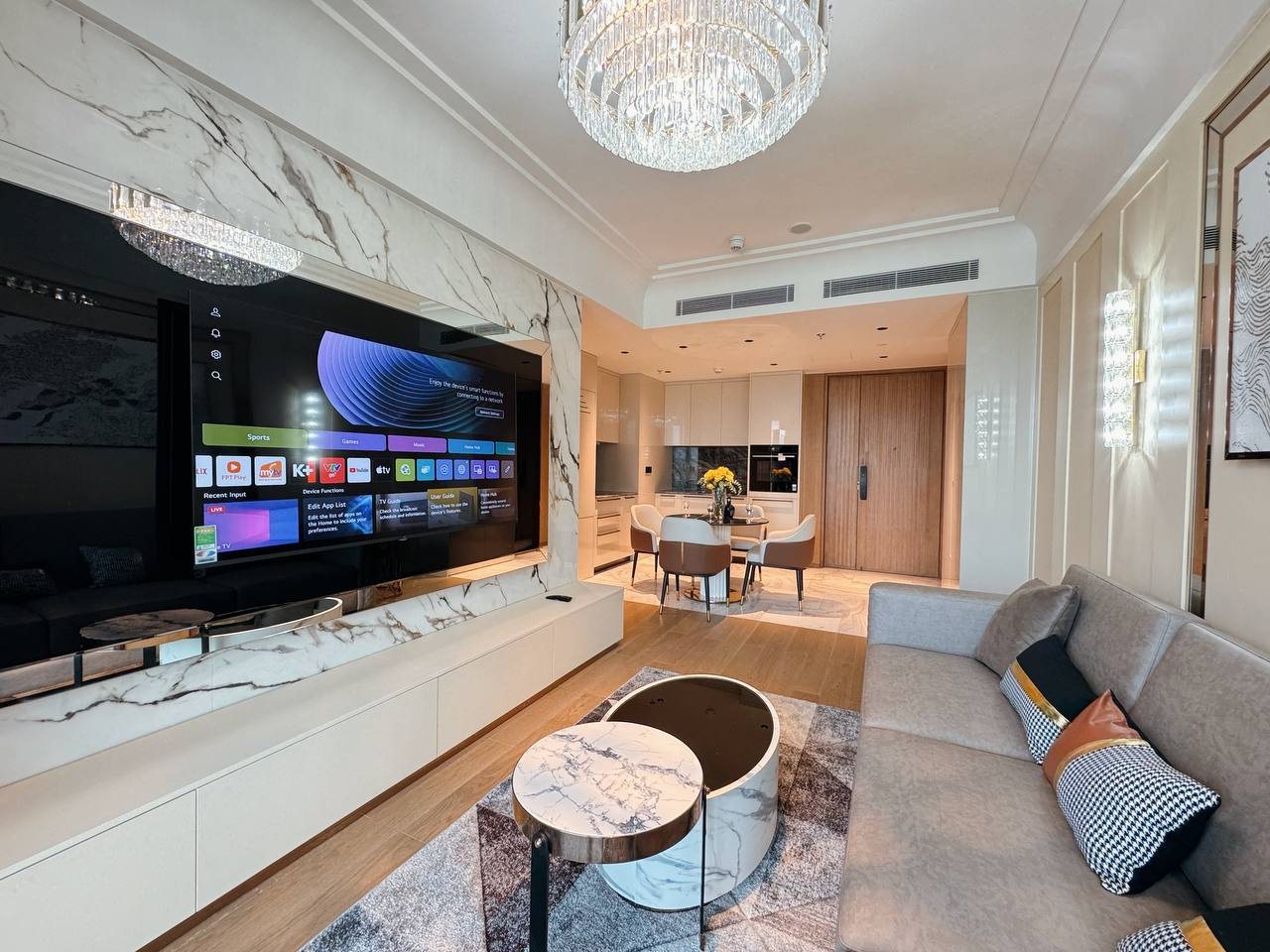 Thuê hoặc mua căn 2 phòng ngủ Grand Marina, view sông Sài Gòn
