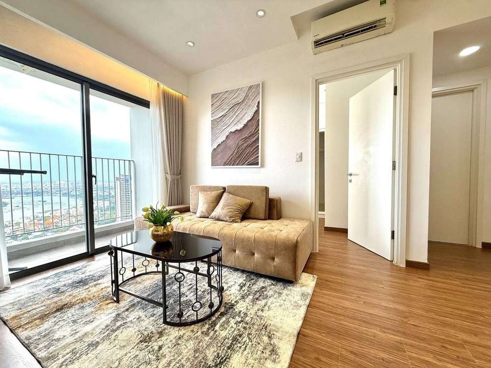 Bán / cho thuê căn 2PN tháp tầng cao, view sông, giảm còn 9,4 tỷ