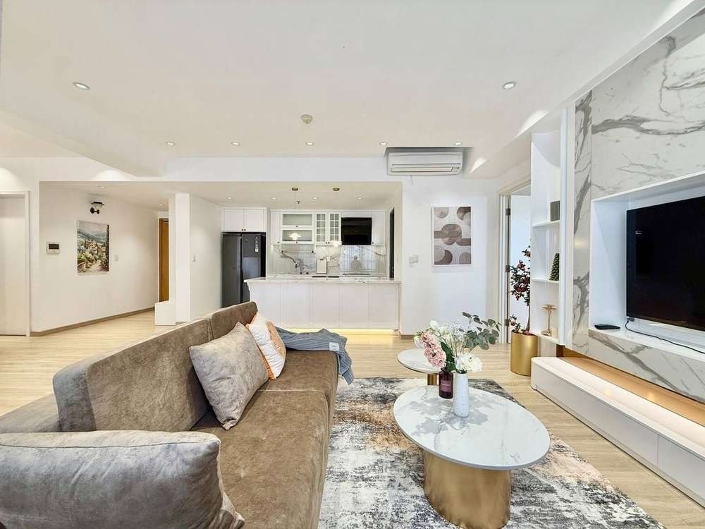 Bán căn ghép 3PN 140m² tháp tầng cao, view thành phố