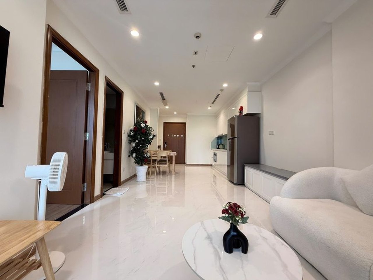 Căn 1PN Landmark 2 rộng sáng, full nội thất, ảnh 2