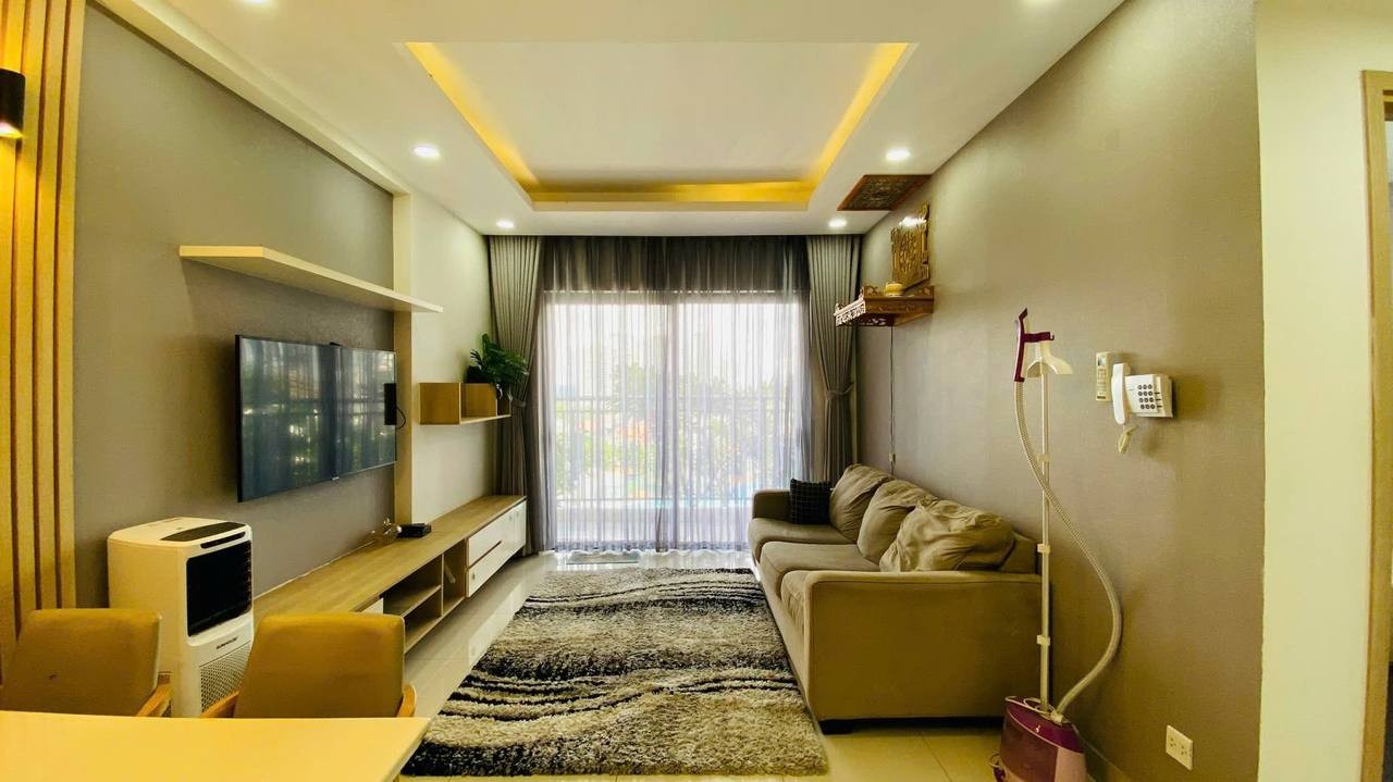 Cho thuê căn 3PN 86m² tháp The Sun Avenue, view hồ bơi và hàng cây sứ, trống từ 1/11