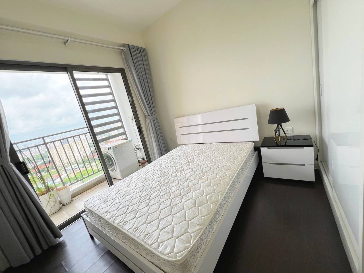 Cho thuê căn 3PN 90m² tháp tầng cao The Sun Avenue, view Landmark 81, ảnh 4