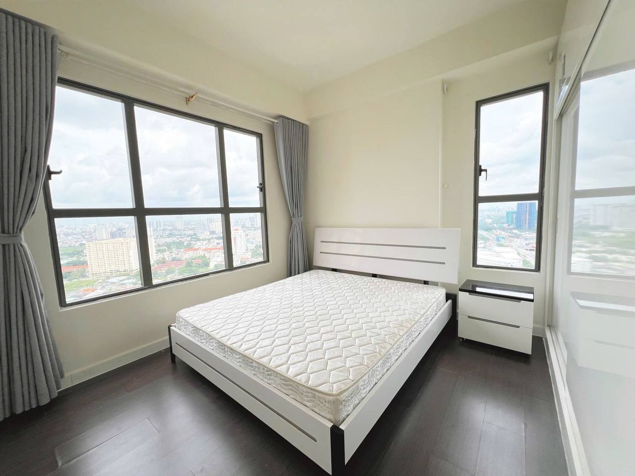 Cho thuê căn 3PN 90m² tháp tầng cao The Sun Avenue, view Landmark 81, ảnh 5