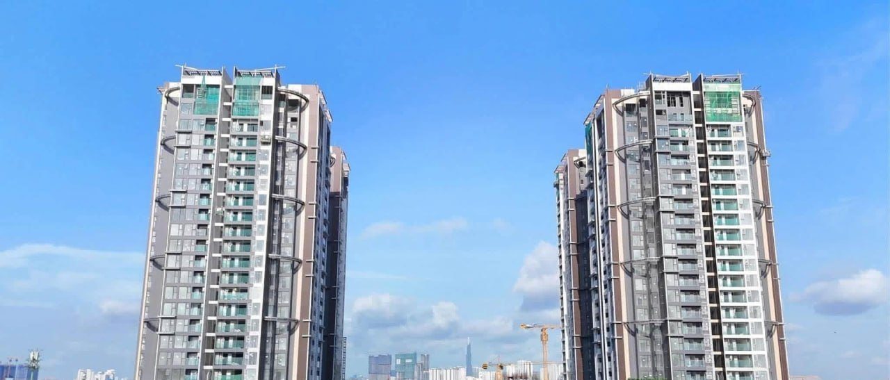 Căn 3PN 100m² tầng cao view sông