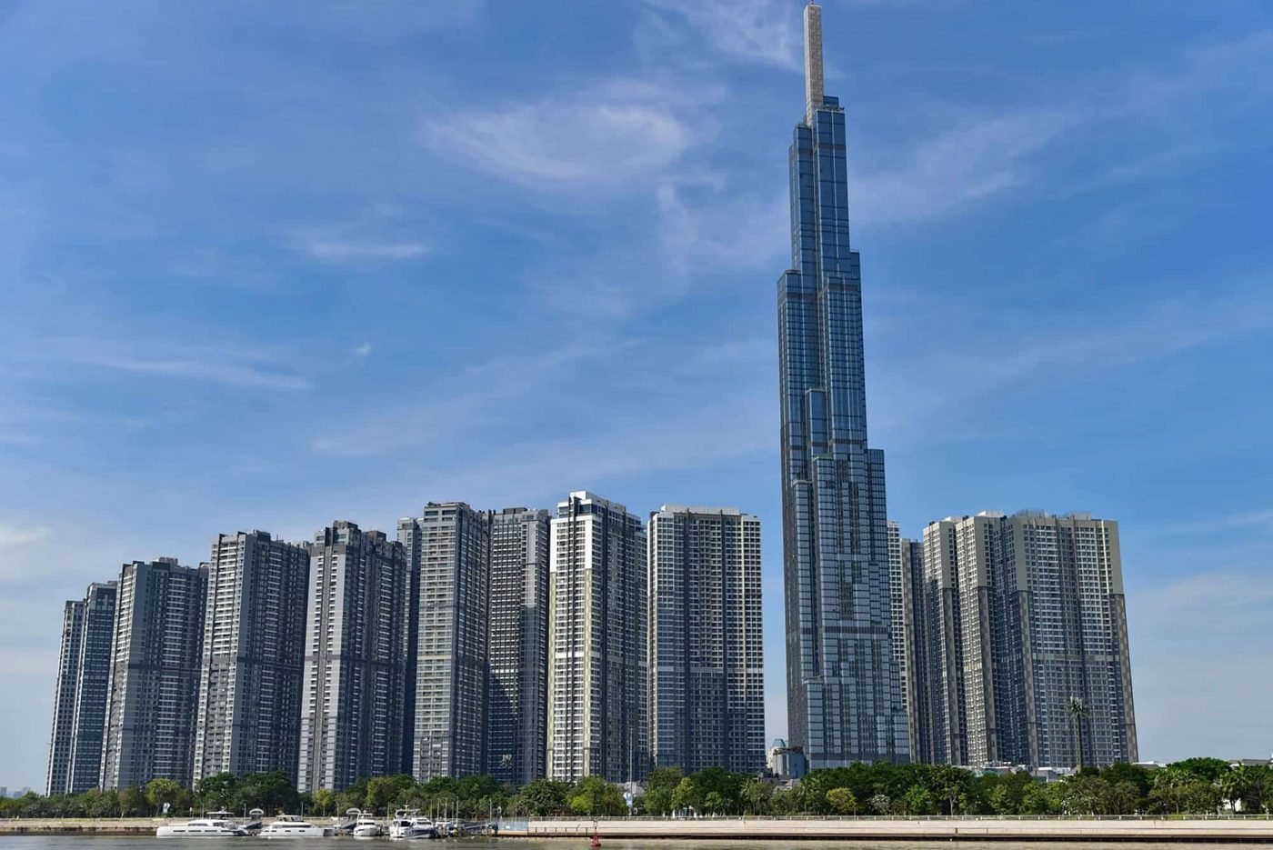 Bán căn 3PN Landmark 2 tầng cao, đã có sổ