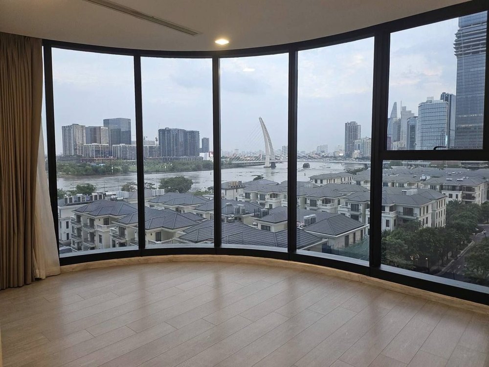 Cho thuê căn 3PN 121m² tháp Aqua 1 Vinhomes Golden River