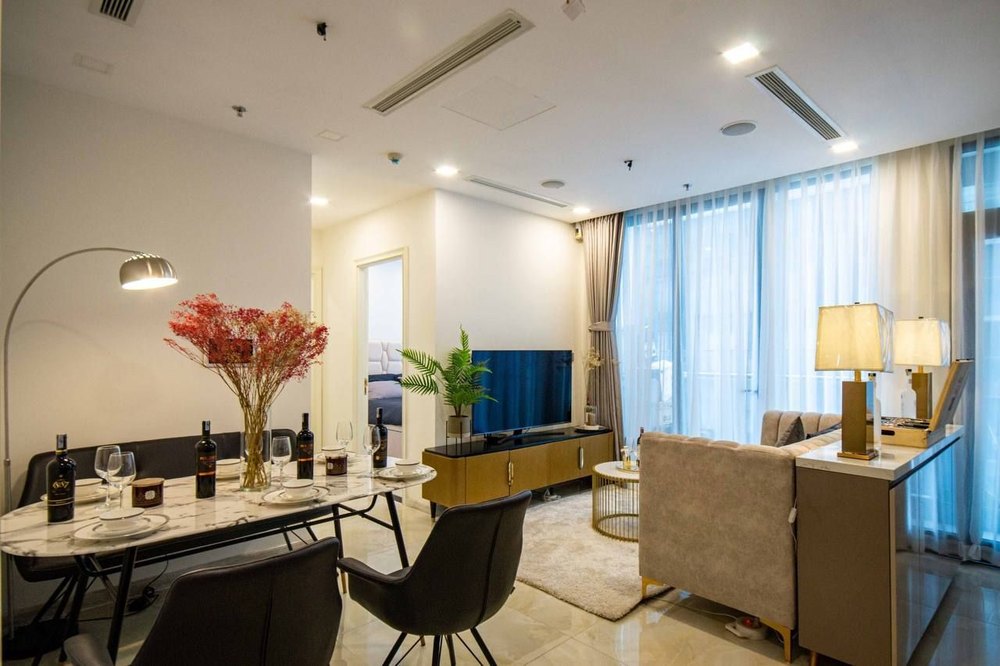 Cho thuê căn 2PN 69m² tháp Aqua 2 Vinhomes Golden River, ảnh 2