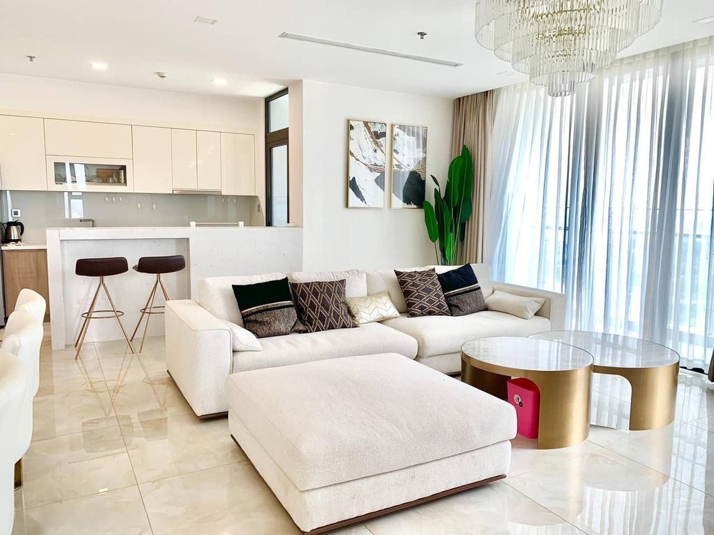 Cho thuê căn 3PN 121m² tháp Lux 6 Vinhomes Golden River
